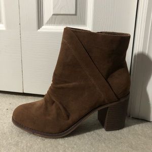 NWOT Tan Heeled Ankle Boot